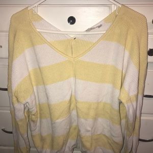 YELLOW STRIPED SWEATER BUTTON